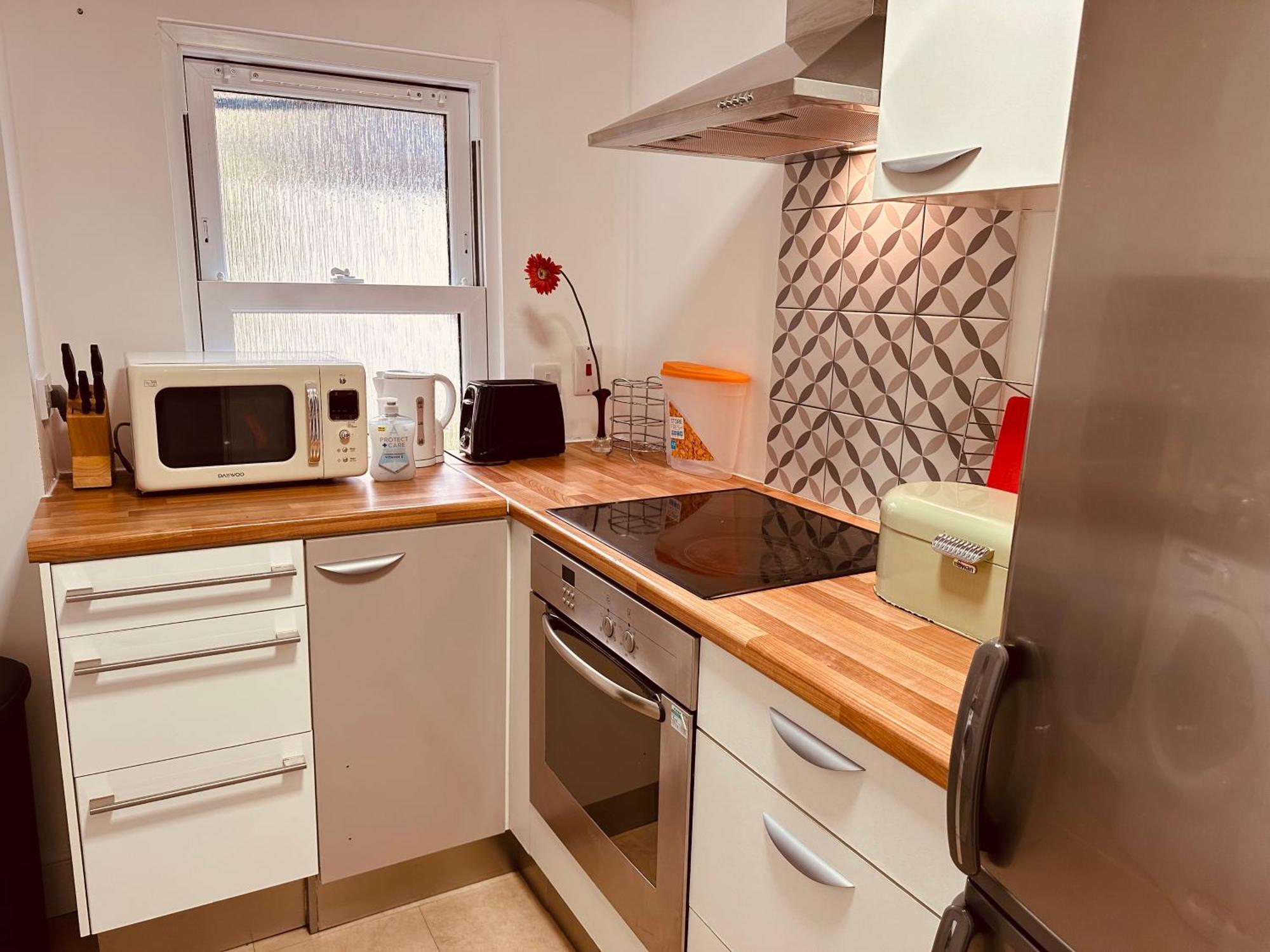 Stunning One Bedroom Studio Flat London Bagian luar foto
